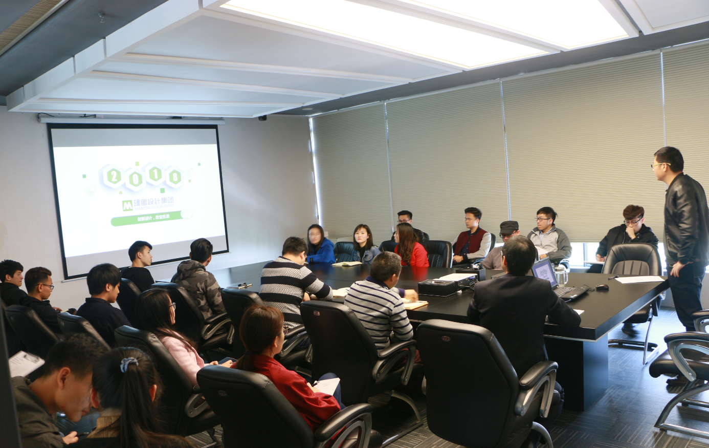 南宫NG282018年首期新员工入职培训昨日进行